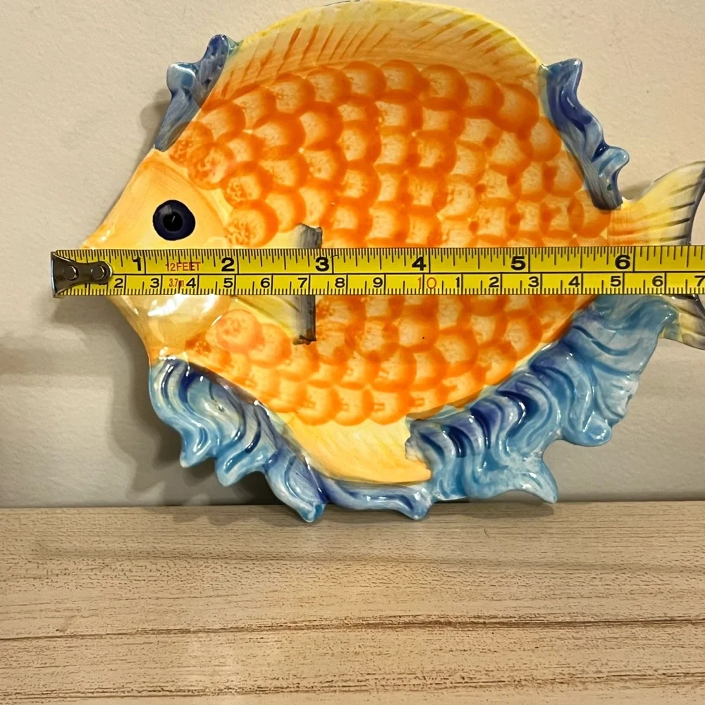 Pier 1 hand painted fish decore or plate